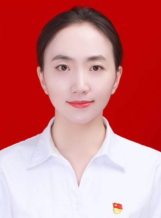 耀彩网 郑钦月.jpg